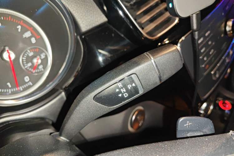 Used Mercedes-Benz GLE  Gear Lever
