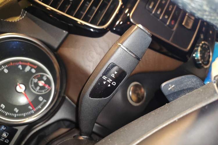Used Mercedes-Benz GLE 2017 GLE 400 4MATIC Gear Lever