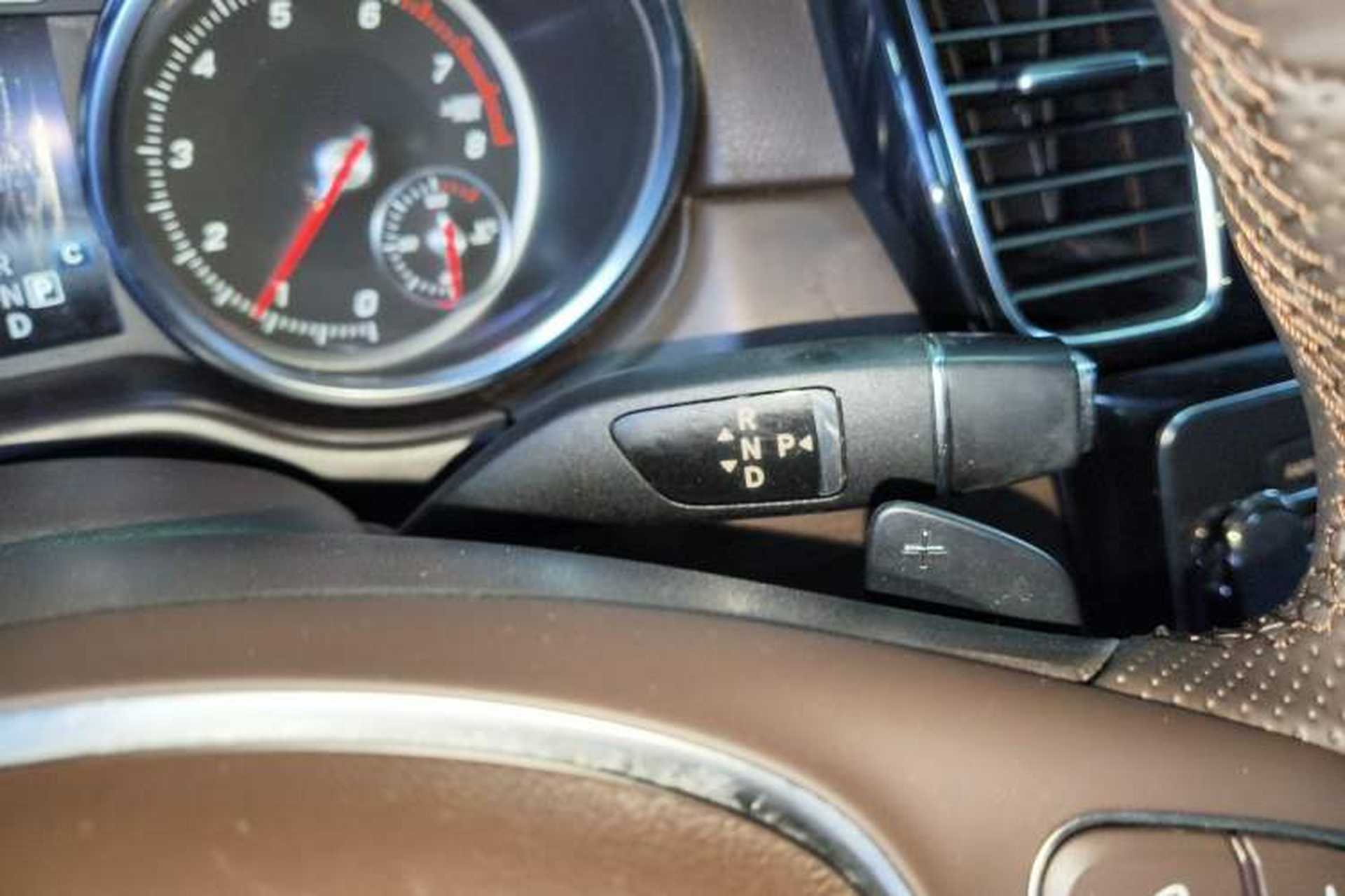 Used Mercedes-Benz GLE 2017 GLE 320 4MATIC Dynamic Model Gear Lever