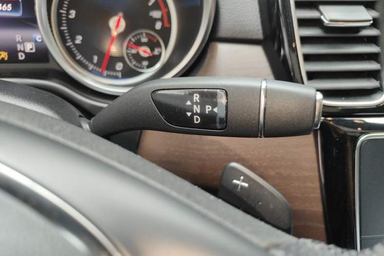 Used Mercedes-Benz GLE 2017 GLE 320 4MATIC Luxury Model Gear Lever