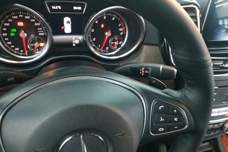Used Mercedes-Benz GLE 2017 GLE 320 4MATIC Dynamic Model Gear Lever