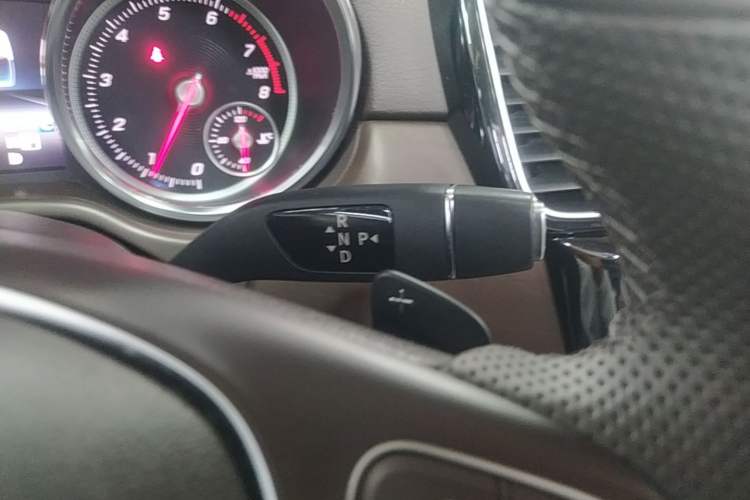 Used Mercedes-Benz GLE 2017 GLE 320 4MATIC Dynamic Model Gear Lever