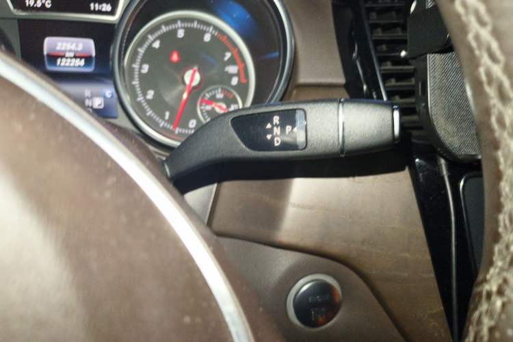 Used Mercedes-Benz GLE 2017 GLE 320 4MATIC Dynamic Model Gear Lever