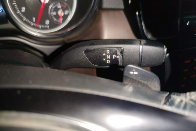 Used Mercedes-Benz GLE 2017 GLE 320 4MATIC Dynamic Model Gear Lever