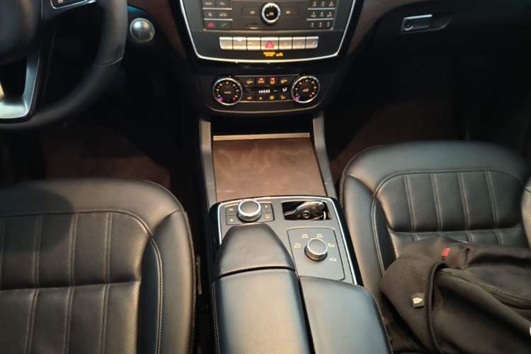 Used Mercedes-Benz GLE 2017 GLE 320 4MATIC Dynamic Model Gear Lever