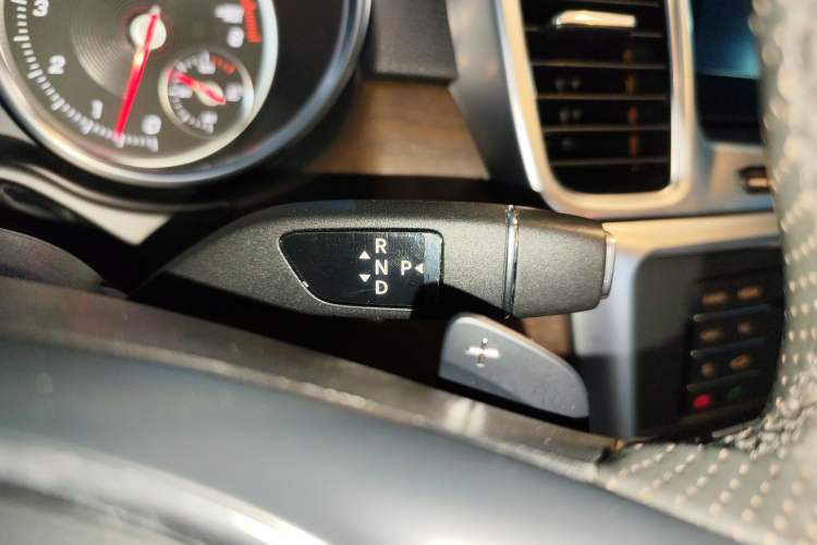 Used Mercedes-Benz GLE 2017 GLE 320 4MATIC Dynamic Model Gear Lever