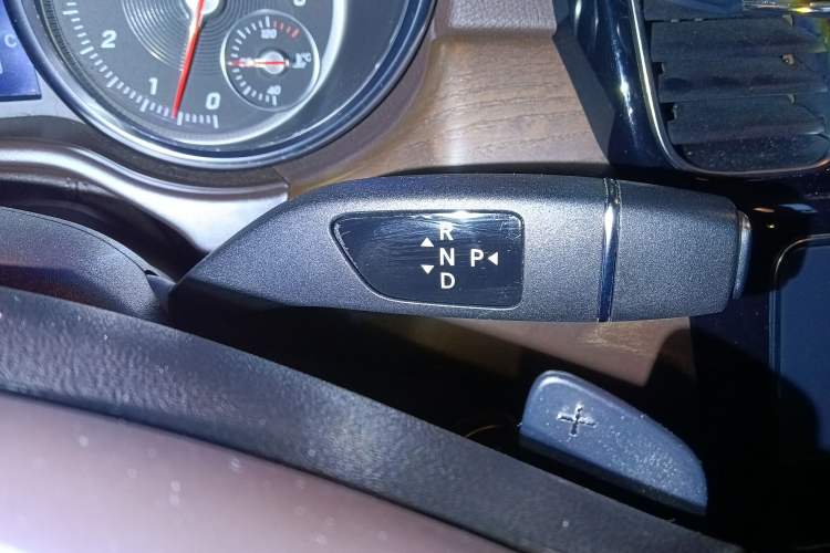 Used Mercedes-Benz GLE 2017 GLE 400 4MATIC Gear Lever