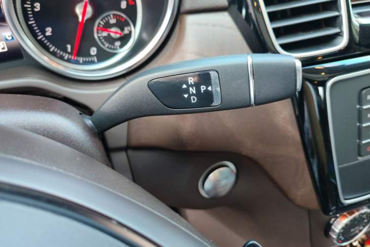 Used Mercedes-Benz GLE 2017 GLE 320 4MATIC Dynamic Model Gear Lever