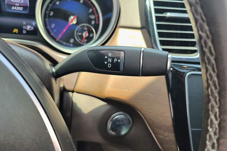 Used Mercedes-Benz GLE 2017 GLE 320 4MATIC Dynamic Model Gear Lever