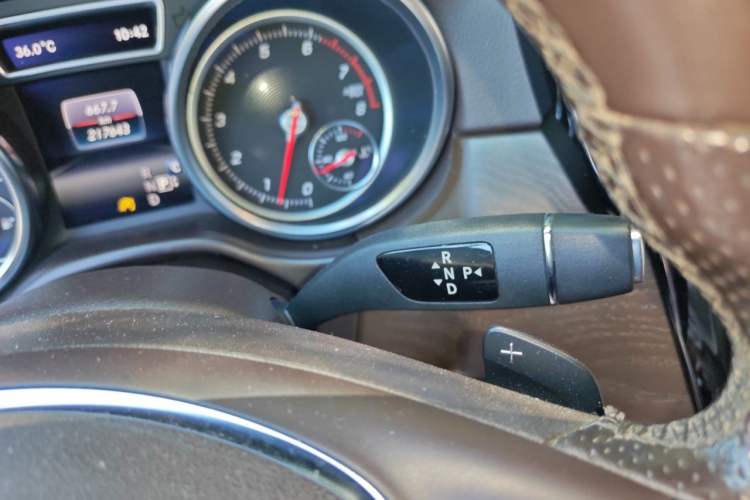 Used Mercedes-Benz GLE 2017 GLE 320 4MATIC Dynamic Model Gear Lever