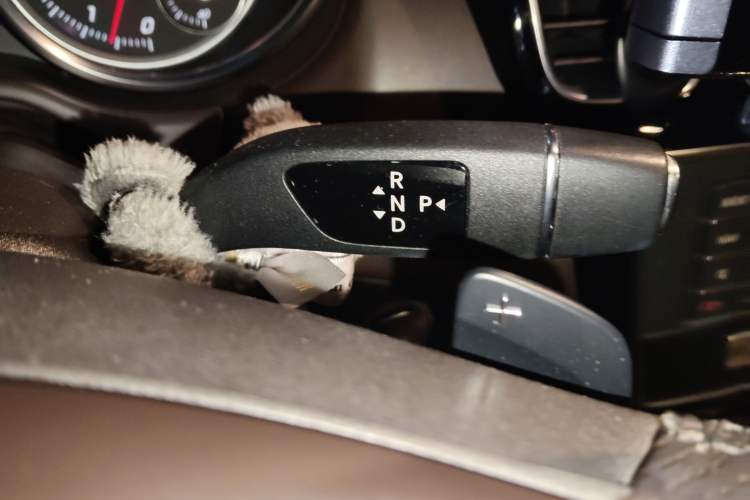 Used Mercedes-Benz GLE  Gear Lever