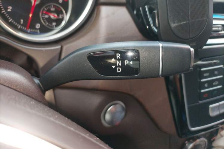Used Mercedes-Benz GLE 2017 GLE 320 4MATIC Luxury Model Gear Lever