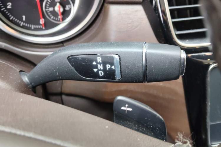 Used Mercedes-Benz GLE 2017 GLE 320 4MATIC Dynamic Model Gear Lever