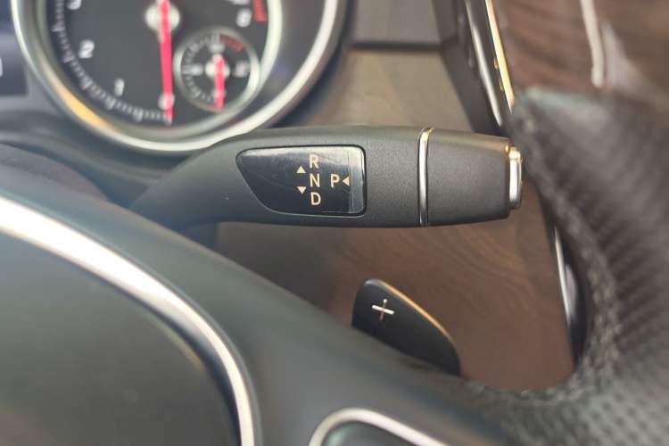 Used Mercedes-Benz GLE 2017 GLE 320 4MATIC Dynamic Model Gear Lever
