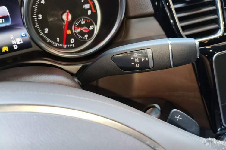 Used Mercedes-Benz GLE 2017 GLE 320 4MATIC Dynamic Model Gear Lever