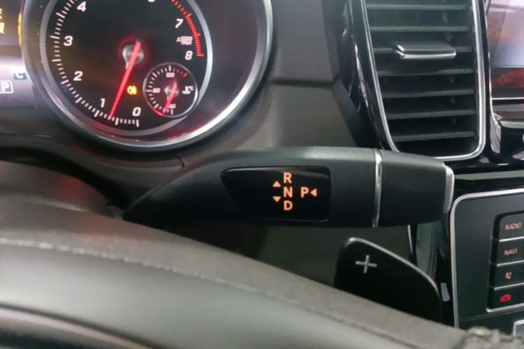 Used Mercedes-Benz GLE 2017 GLE 320 4MATIC Dynamic Model Gear Lever