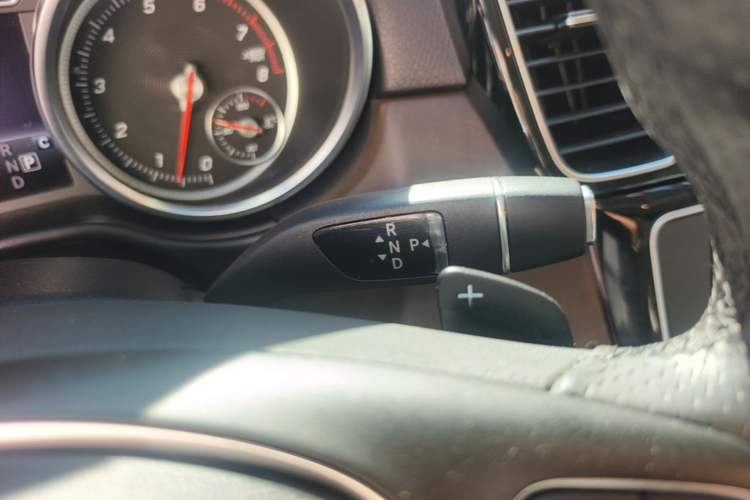 Used Mercedes-Benz GLE 2017 GLE 320 4MATIC Dynamic Model Gear Lever