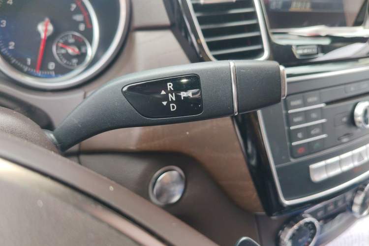 Used Mercedes-Benz GLE 2017 GLE 320 4MATIC Dynamic Model Gear Lever