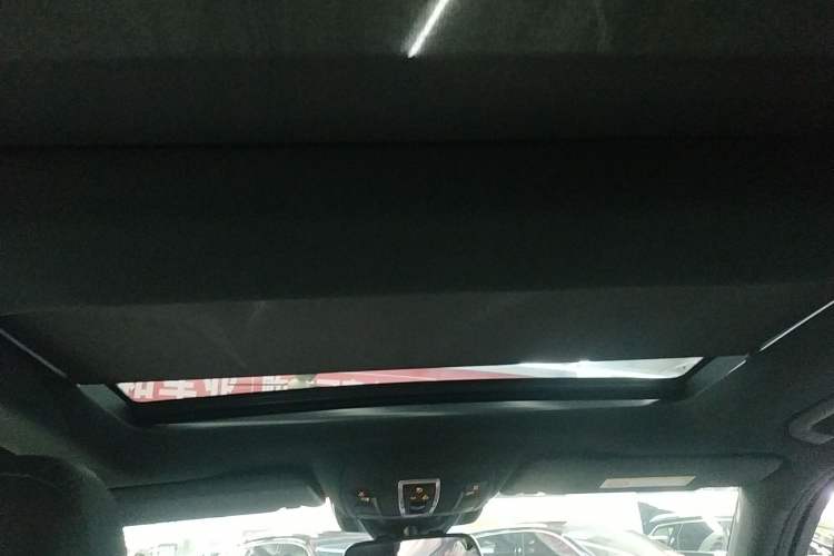Used Mercedes-Benz GLE 2017 GLE 320 4MATIC Dynamic Model Headliner