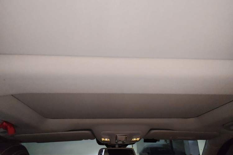 Used Mercedes-Benz GLE 2017 GLE 320 4MATIC Luxury Model Headliner