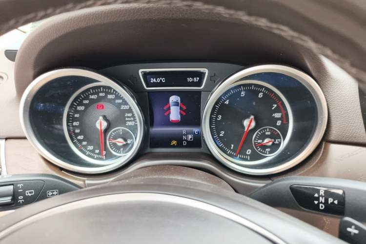 Used Mercedes-Benz GLE 2017 GLE 320 4MATIC Luxury Model Instrument Cluster