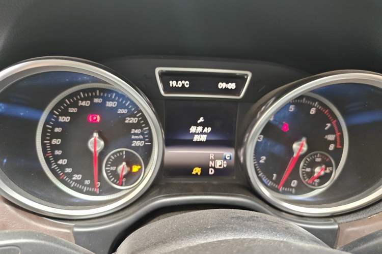 Used Mercedes-Benz GLE 2017 GLE 320 4MATIC Luxury Model Instrument Cluster