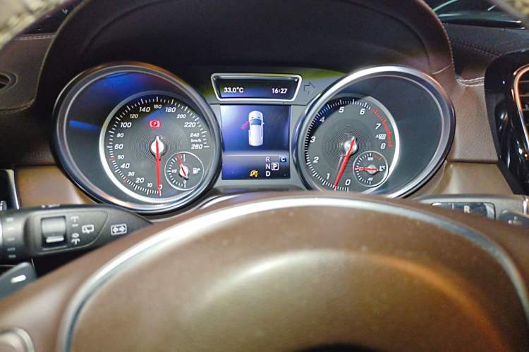 Used Mercedes-Benz GLE 2017 GLE 320 4MATIC Dynamic Model Instrument Cluster