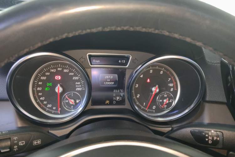 Used Mercedes-Benz GLE 2017 GLE 320 4MATIC Dynamic Model Instrument Cluster