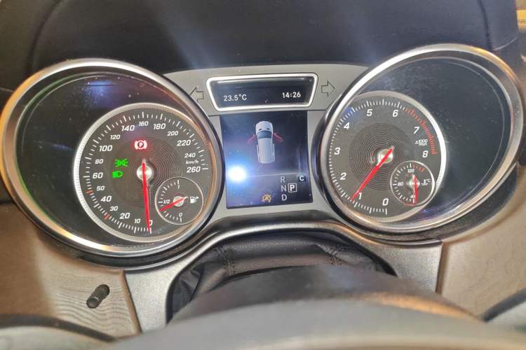 Used Mercedes-Benz GLE 2017 GLE 400 4MATIC Instrument Cluster