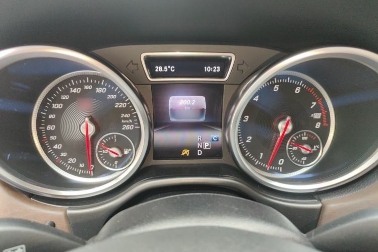 Used Mercedes-Benz GLE 2017 GLE 320 4MATIC Luxury Model Instrument Cluster