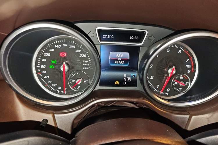Used Mercedes-Benz GLE 2017 GLE 320 4MATIC Dynamic Model Instrument Cluster