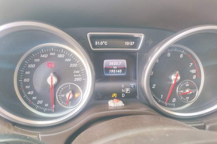Used Mercedes-Benz GLE 2017 GLE 320 4MATIC Luxury Model Instrument Cluster