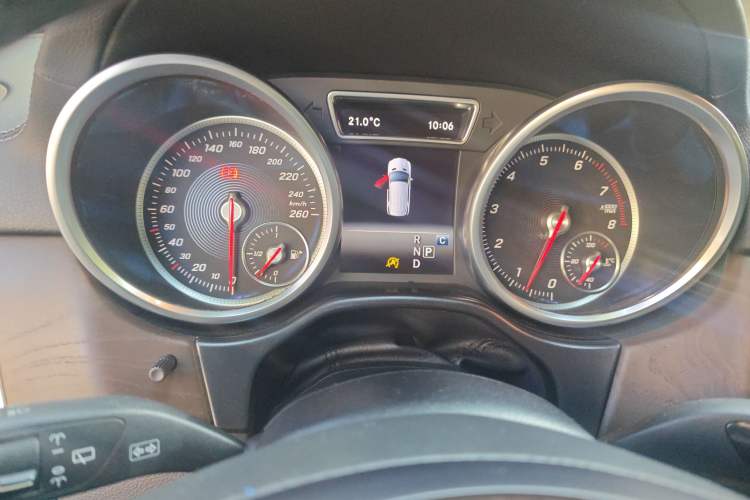 Used Mercedes-Benz GLE 2017 GLE 320 4MATIC Dynamic Model Instrument Cluster