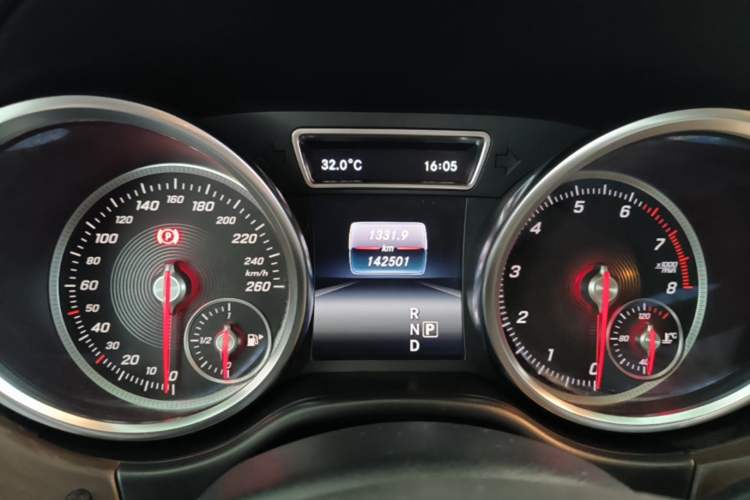 Used Mercedes-Benz GLE 2017 GLE 320 4MATIC Dynamic Model Instrument Cluster