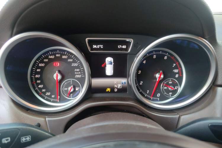 Used Mercedes-Benz GLE 2017 GLE 320 4MATIC Dynamic Model Instrument Cluster
