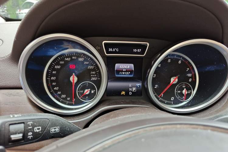 Used Mercedes-Benz GLE 2017 GLE 320 4MATIC Dynamic Model Instrument Cluster