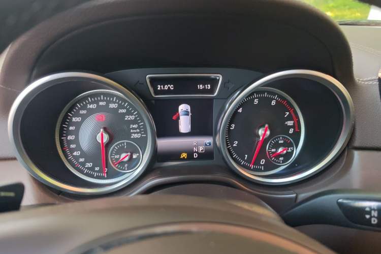 Used Mercedes-Benz GLE 2017 GLE 320 4MATIC Dynamic Model Instrument Cluster