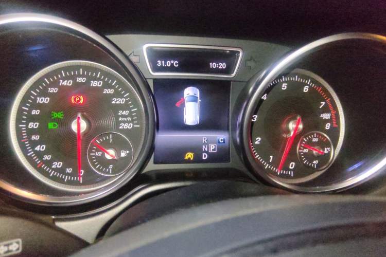 Used Mercedes-Benz GLE 2017 GLE 320 4MATIC Luxury Model Instrument Cluster