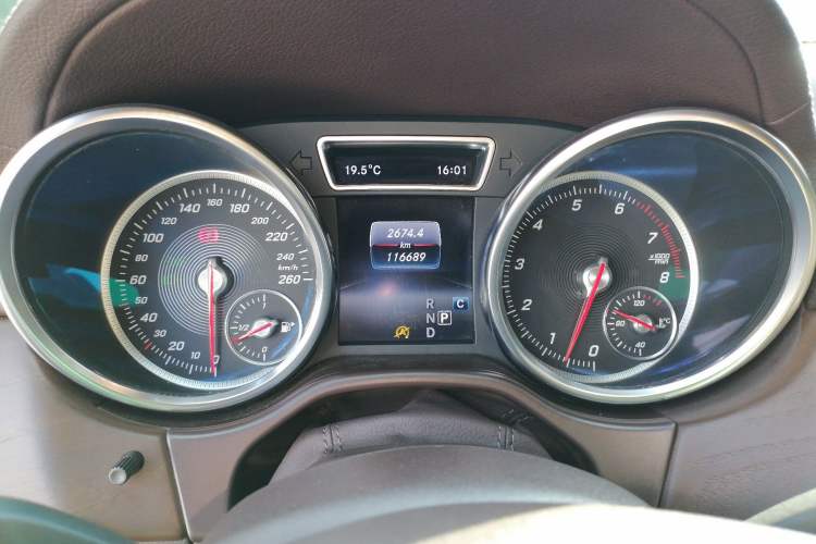 Used Mercedes-Benz GLE 2017 GLE 400 4MATIC Instrument Cluster