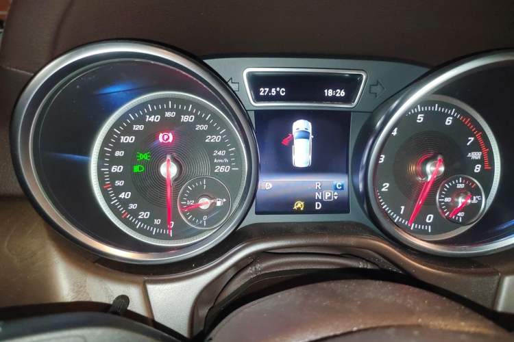 Used Mercedes-Benz GLE 2017 GLE 320 4MATIC Dynamic Model Instrument Cluster