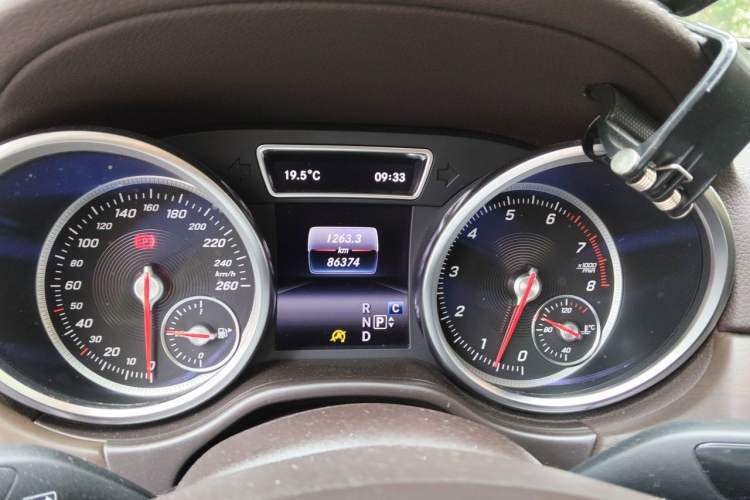 Used Mercedes-Benz GLE 2017 GLE 320 4MATIC Dynamic Model Instrument Cluster
