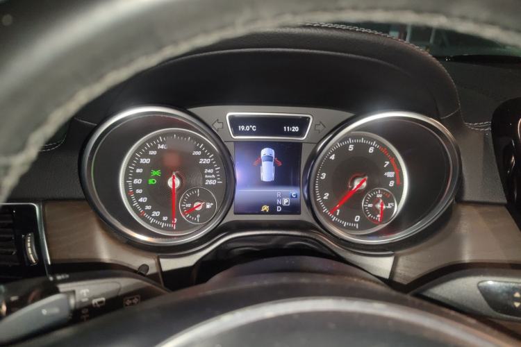 Used Mercedes-Benz GLE 2017 GLE 320 4MATIC Dynamic Model Instrument Cluster