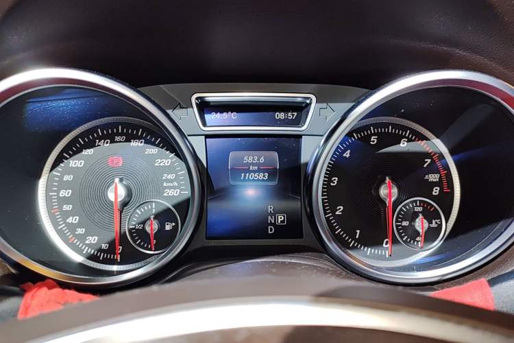 Used Mercedes-Benz GLE 2017 GLE 320 4MATIC Dynamic Model Instrument Cluster