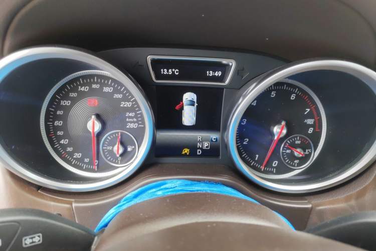 Used Mercedes-Benz GLE 2017 GLE 320 4MATIC Dynamic Model Instrument Cluster