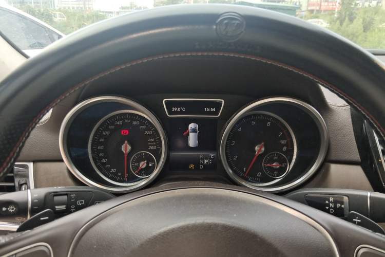 Used Mercedes-Benz GLE 2017 GLE 320 4MATIC Dynamic Model Instrument Cluster
