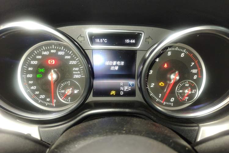 Used Mercedes-Benz GLE 2017 GLE 400 4MATIC Instrument Cluster
