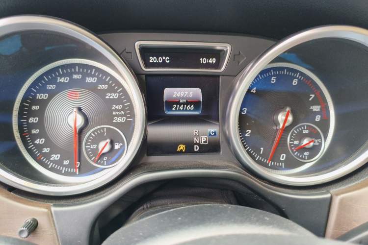 Used Mercedes-Benz GLE 2017 GLE 320 4MATIC Dynamic Model Instrument Cluster