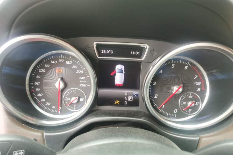 Used Mercedes-Benz GLE 2017 GLE 320 4MATIC Dynamic Model Instrument Cluster