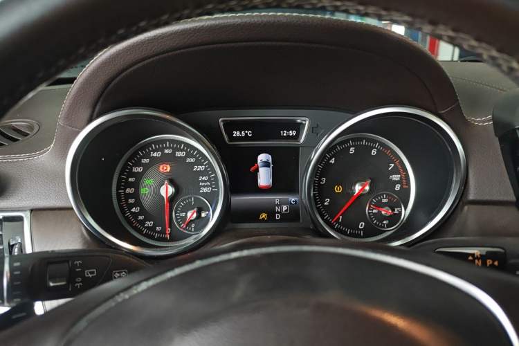Used Mercedes-Benz GLE 2017 GLE 320 4MATIC Dynamic Model Instrument Cluster