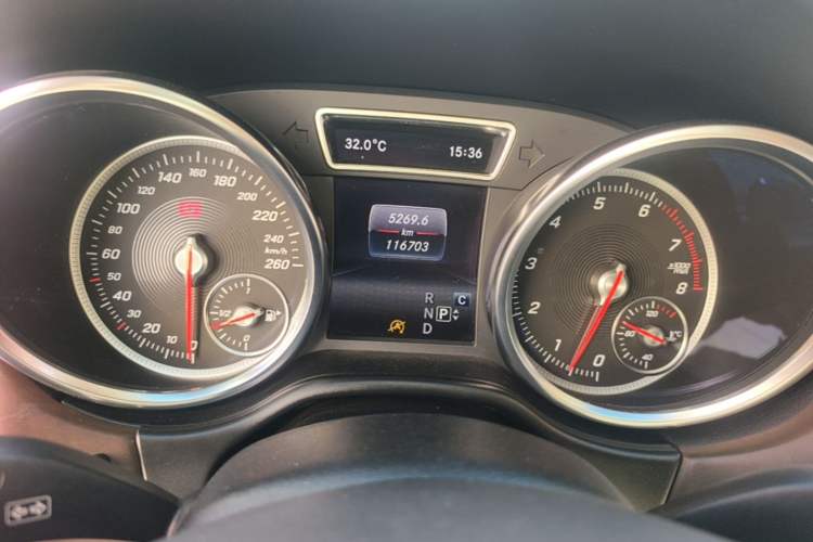 Used Mercedes-Benz GLE 2017 GLE 320 4MATIC Dynamic Model Instrument Cluster